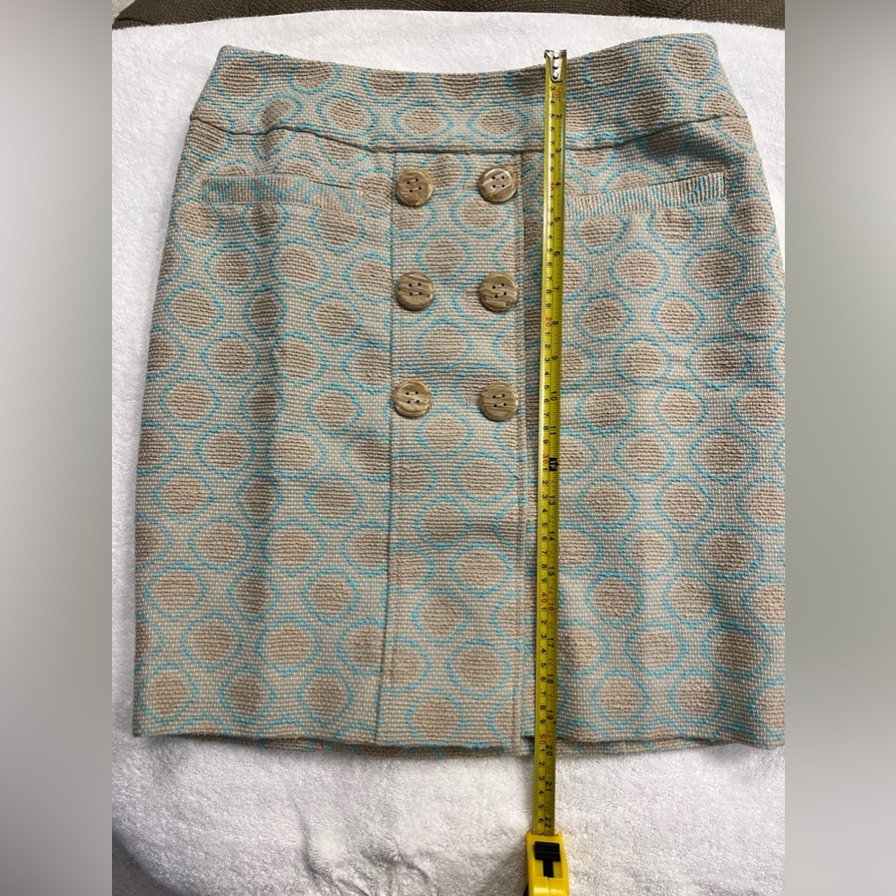 Excellent condition! Bought here but did not fit. Nice material and lined.
